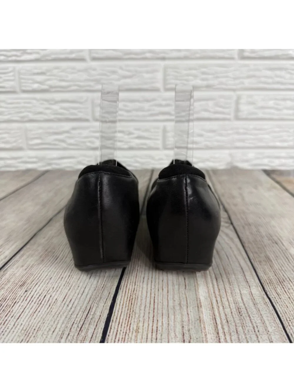 Softwalk Waverly Flats Shoes Hidden Wedge Heel Crisscross Stretch Straps Sz 7.5W